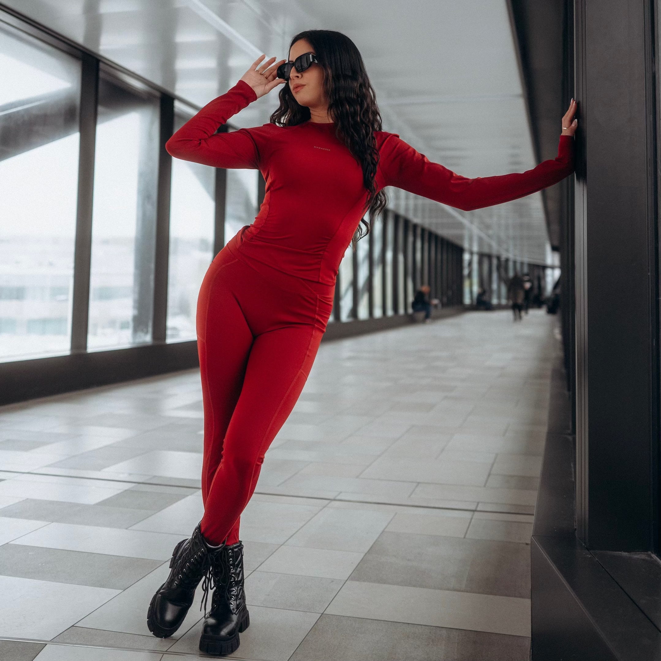 Cross-Waist legging Rouge Velvet DYNASTIE CLOTHING