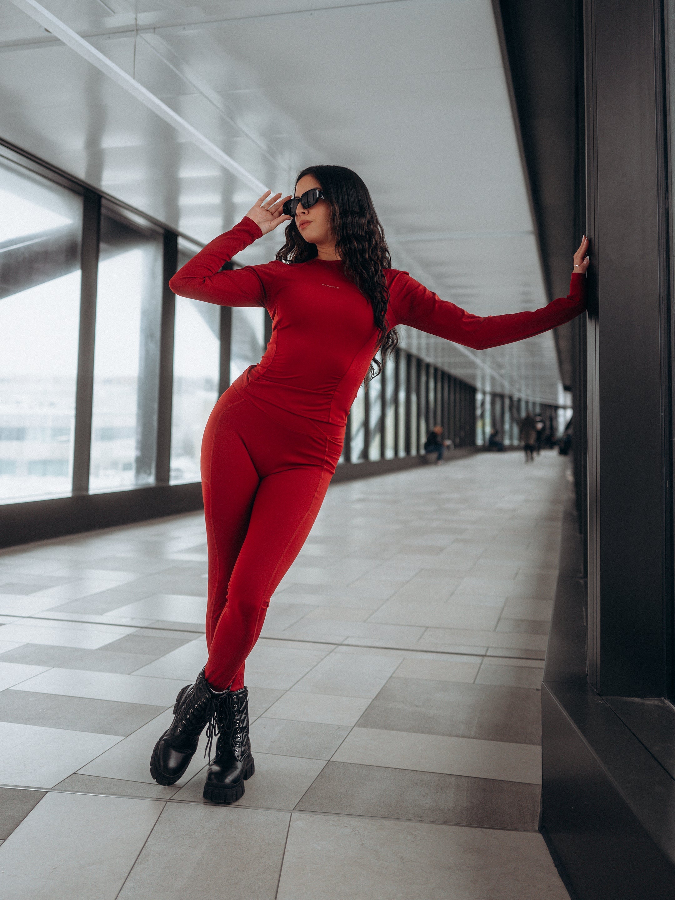 Cross-Waist legging Rouge Velvet DYNASTIE CLOTHING